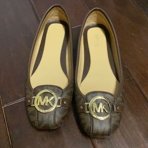 🆕! Michael Kors Flats